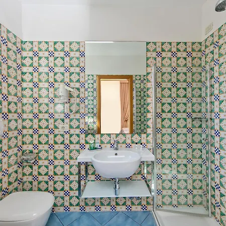 Hotel Grand Due Golfi SantʼAgata sui Due Golfi
