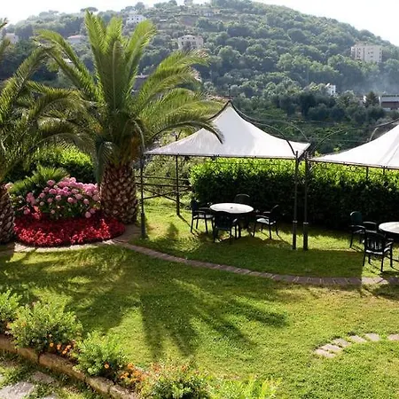 Grand Due Golfi 4* SantʼAgata sui Due Golfi