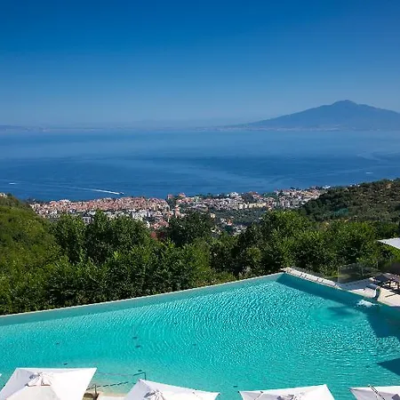 Hotel Grand Due Golfi SantʼAgata sui Due Golfi