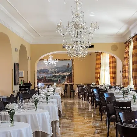 Grand Due Golfi Hotel SantʼAgata sui Due Golfi
