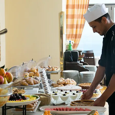 Grand Due Golfi 호텔