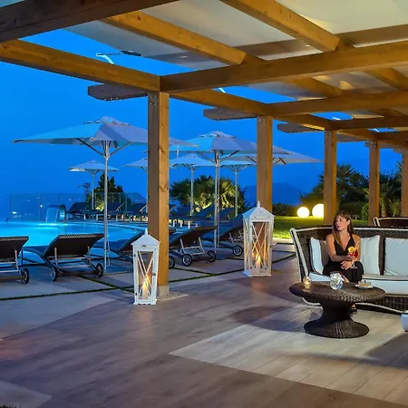 Hotel Grand Due Golfi SantʼAgata sui Due Golfi