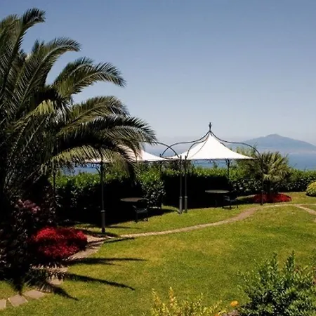 Grand Due Golfi SantʼAgata sui Due Golfi