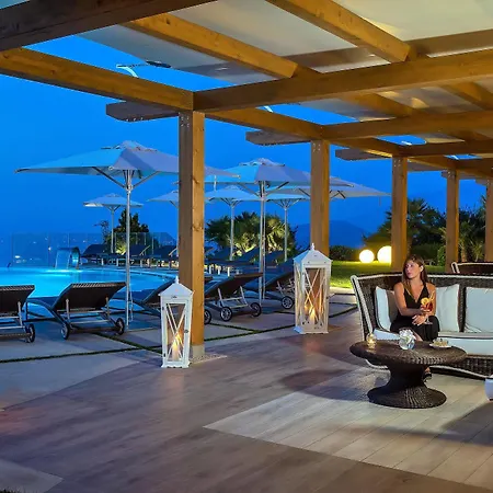Grand Due Golfi 4*