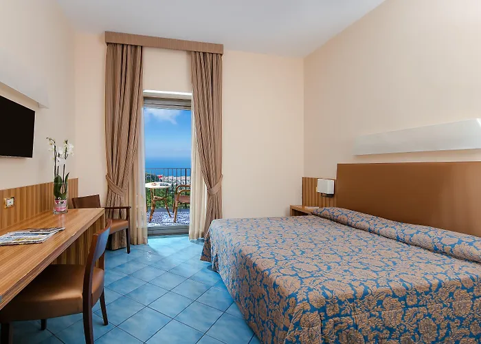 Grand Due Golfi 4* Сант-Агата-суи-Дуэ-Гольфи