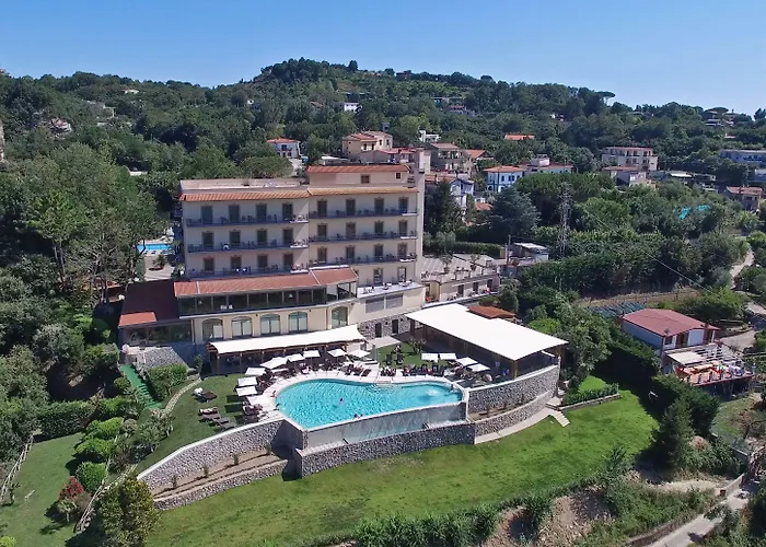 Grand Due Golfi 4*