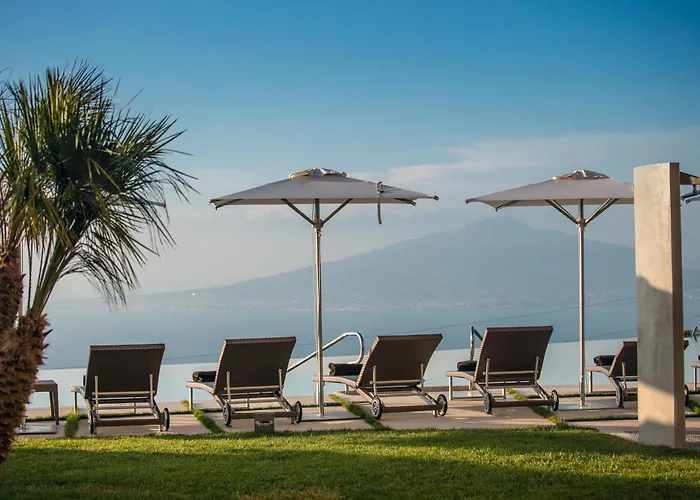 Отель Grand Due Golfi 4*