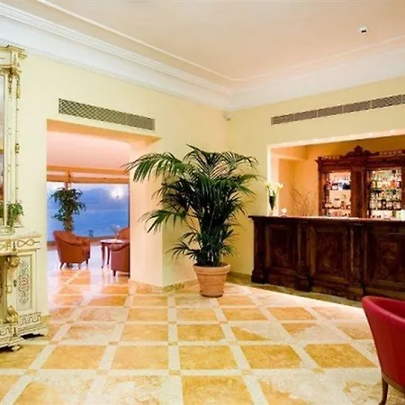 Grand Due Golfi 4* SantʼAgata sui Due Golfi