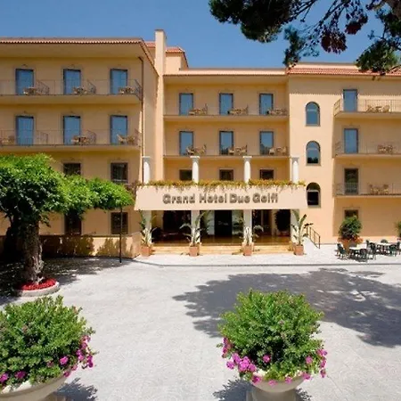 Hotel Grand Due Golfi 4*