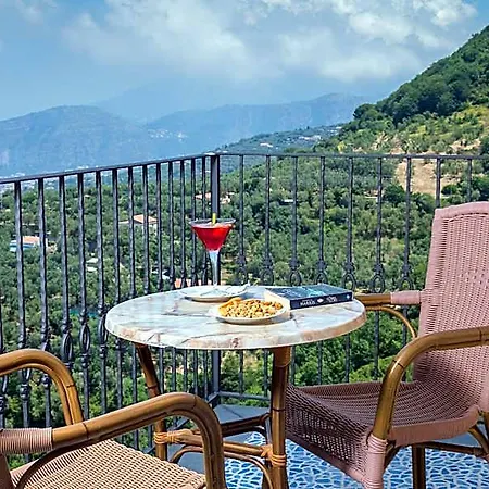 Grand Due Golfi Otel