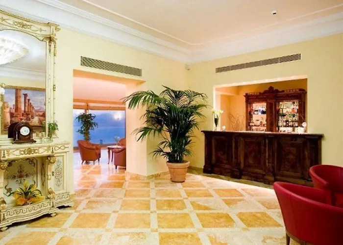 Grand Due Golfi 4* SantʼAgata sui Due Golfi