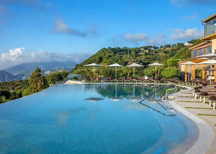 Grand Due Golfi SantʼAgata sui Due Golfi