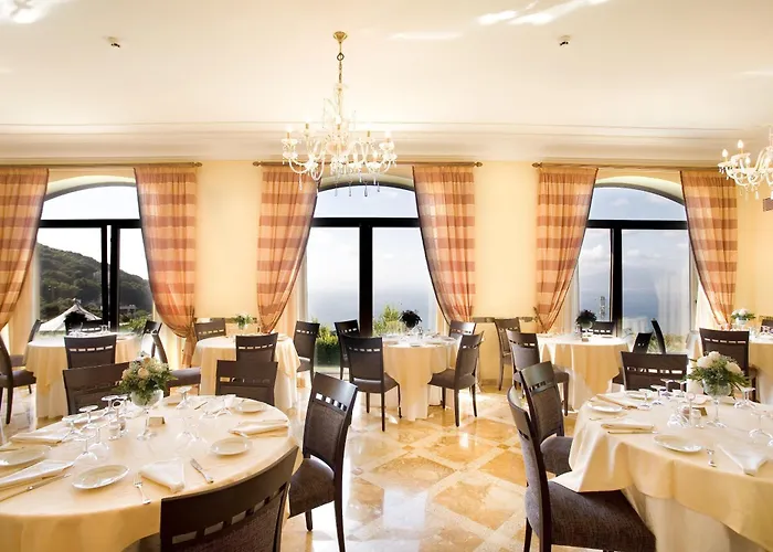 Grand Due Golfi SantʼAgata sui Due Golfi