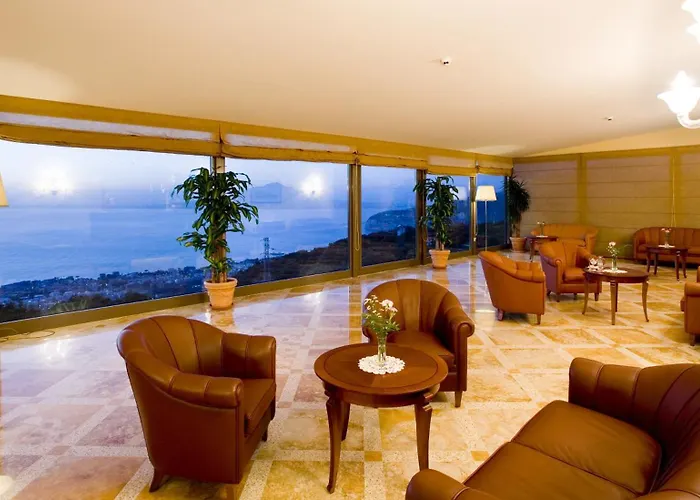 Grand Due Golfi Hotell SantʼAgata sui Due Golfi