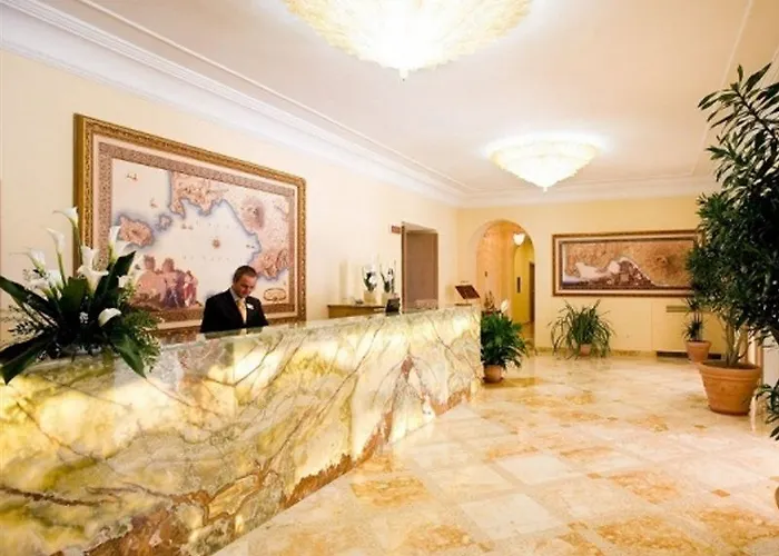 Grand Due Golfi SantʼAgata sui Due Golfi